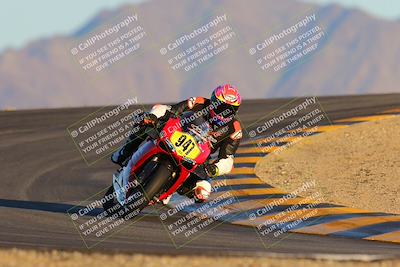 media/Jan-21-2023-CVMA (Sat) [[b9eef8ba1f]]/Race 12 Amateur Supersport Open/